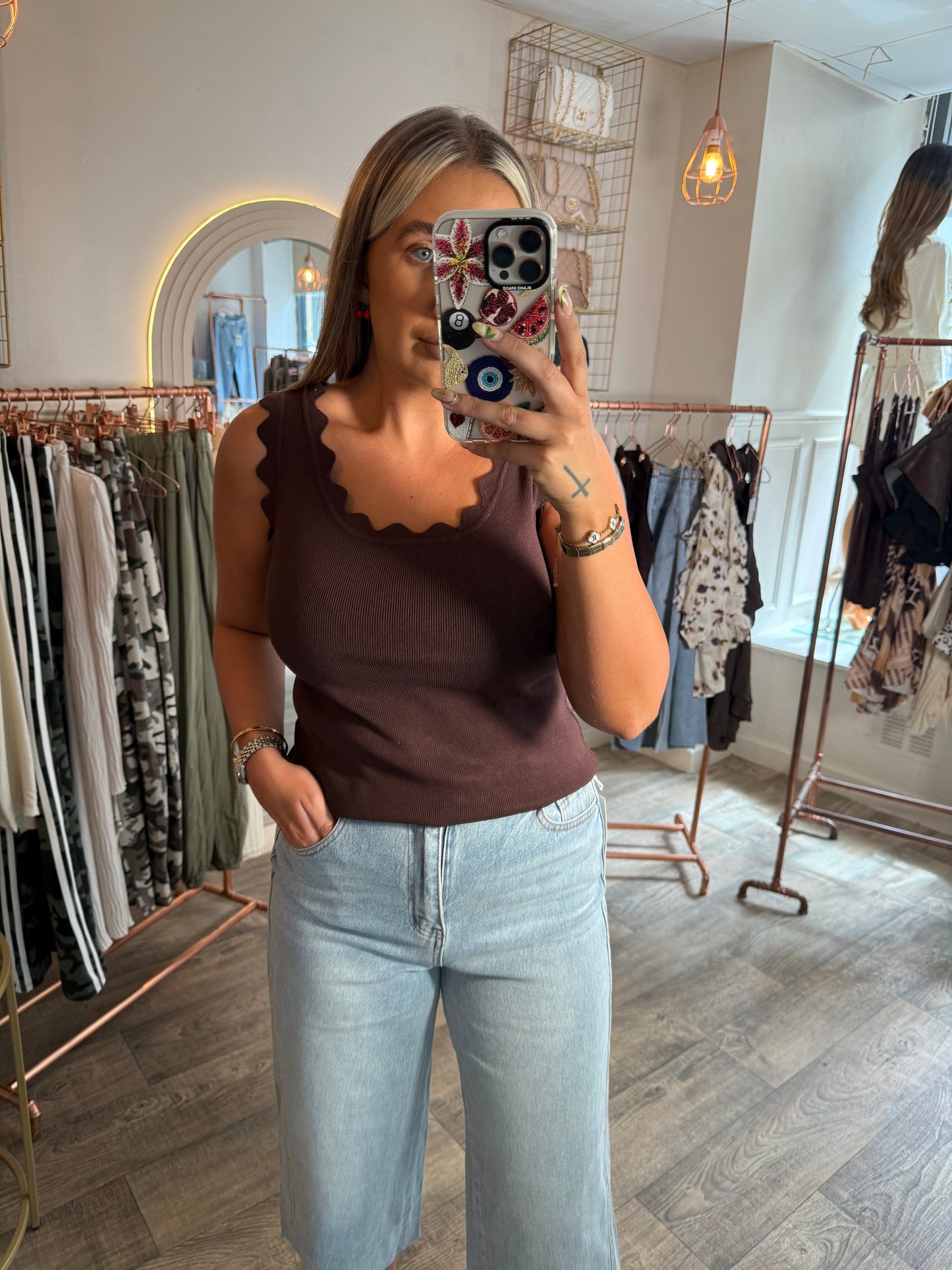 Scolloped Vest Brown