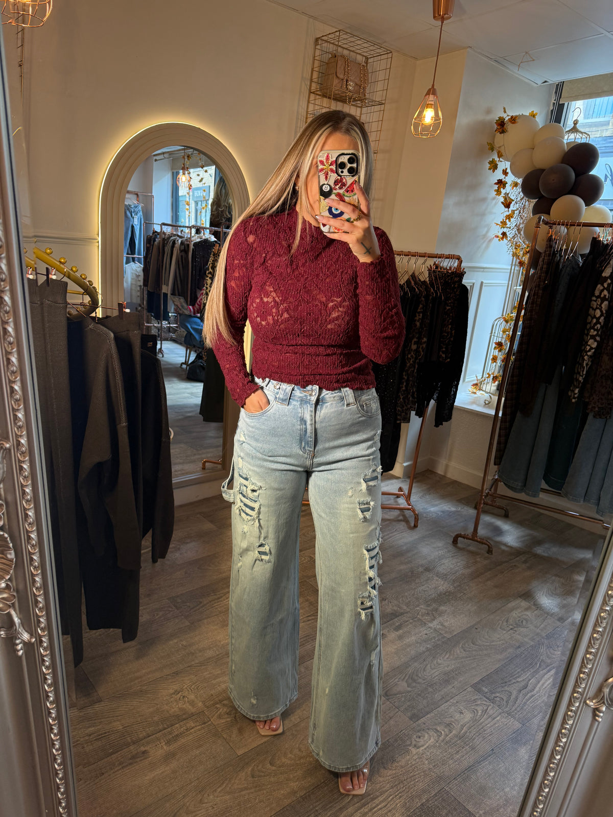 Ripped Stretch Jeans