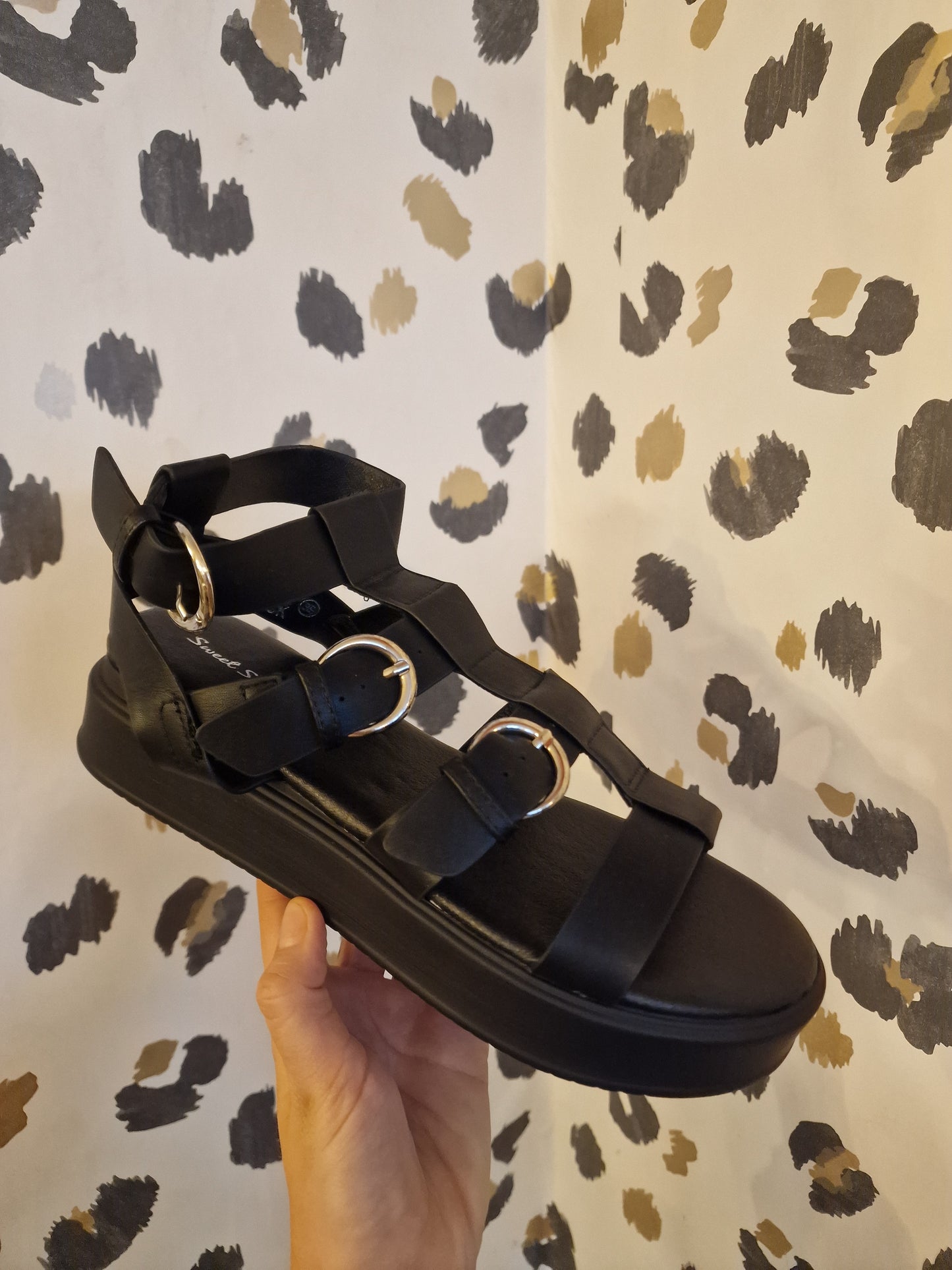 Black Sandal