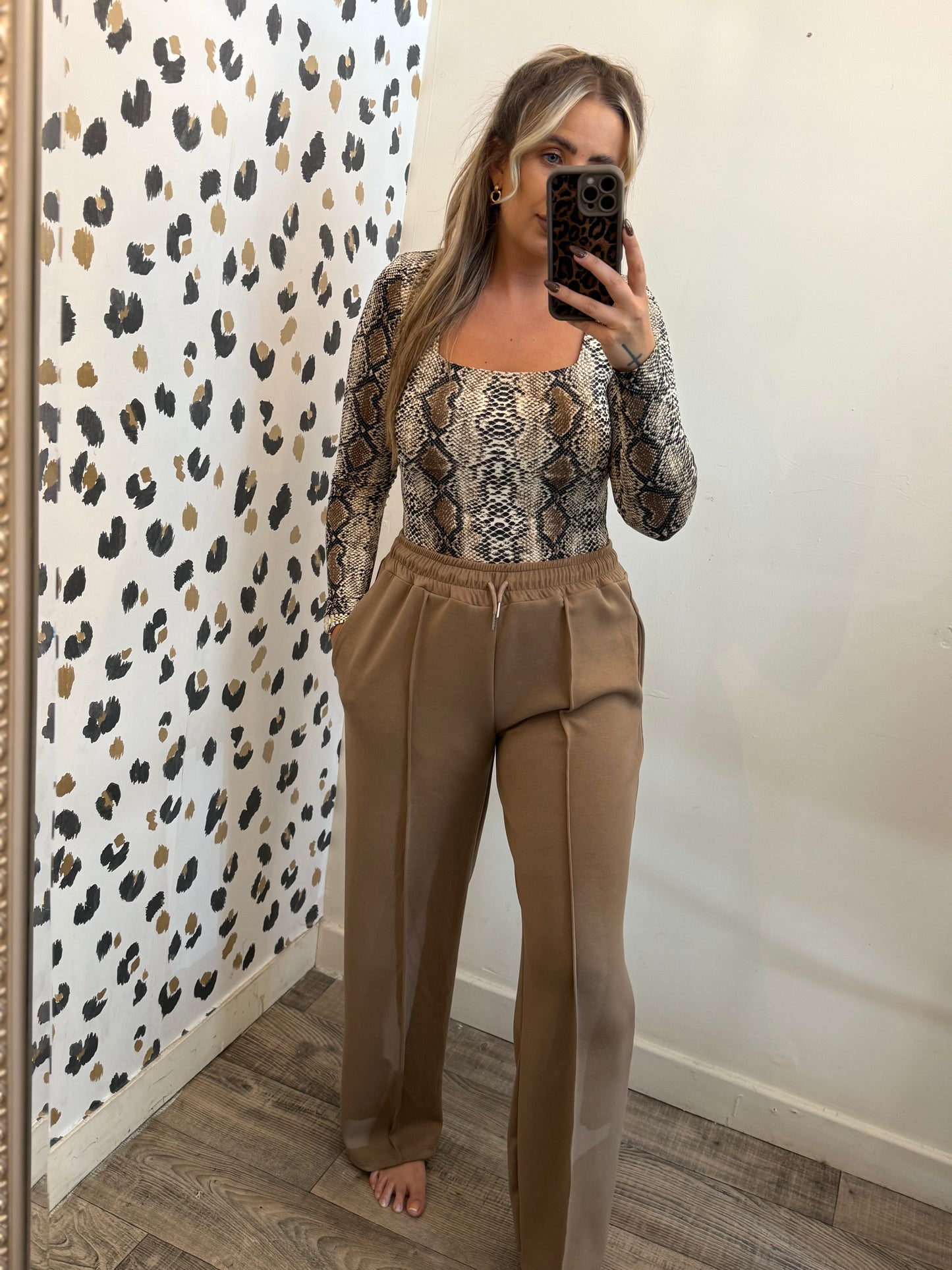 Pleat Joggers