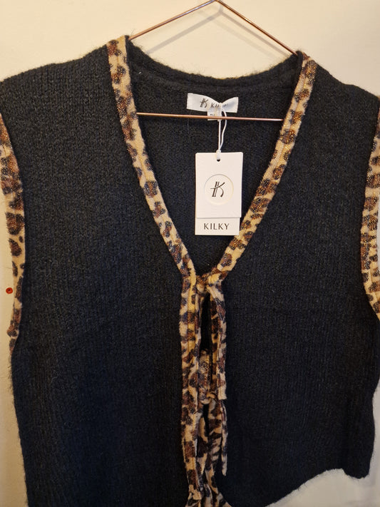 Leopard Detail Knitted Vest