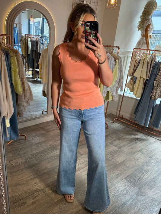 Coral Scollop Vest