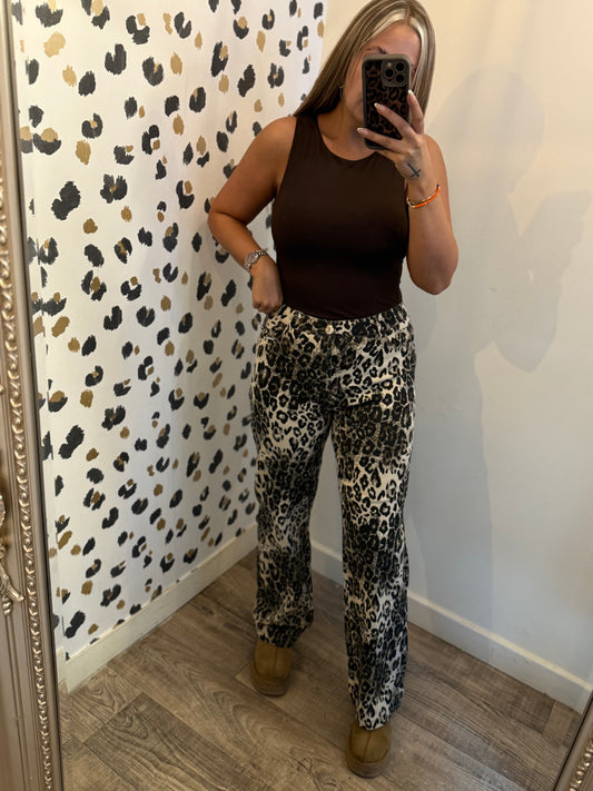 Stretch Leopard Jeans