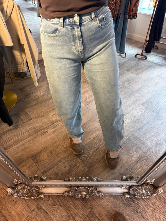Stretchy Waist Barrel Jeans