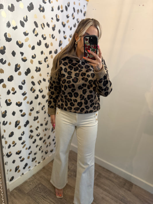 Leopard zip up jumper