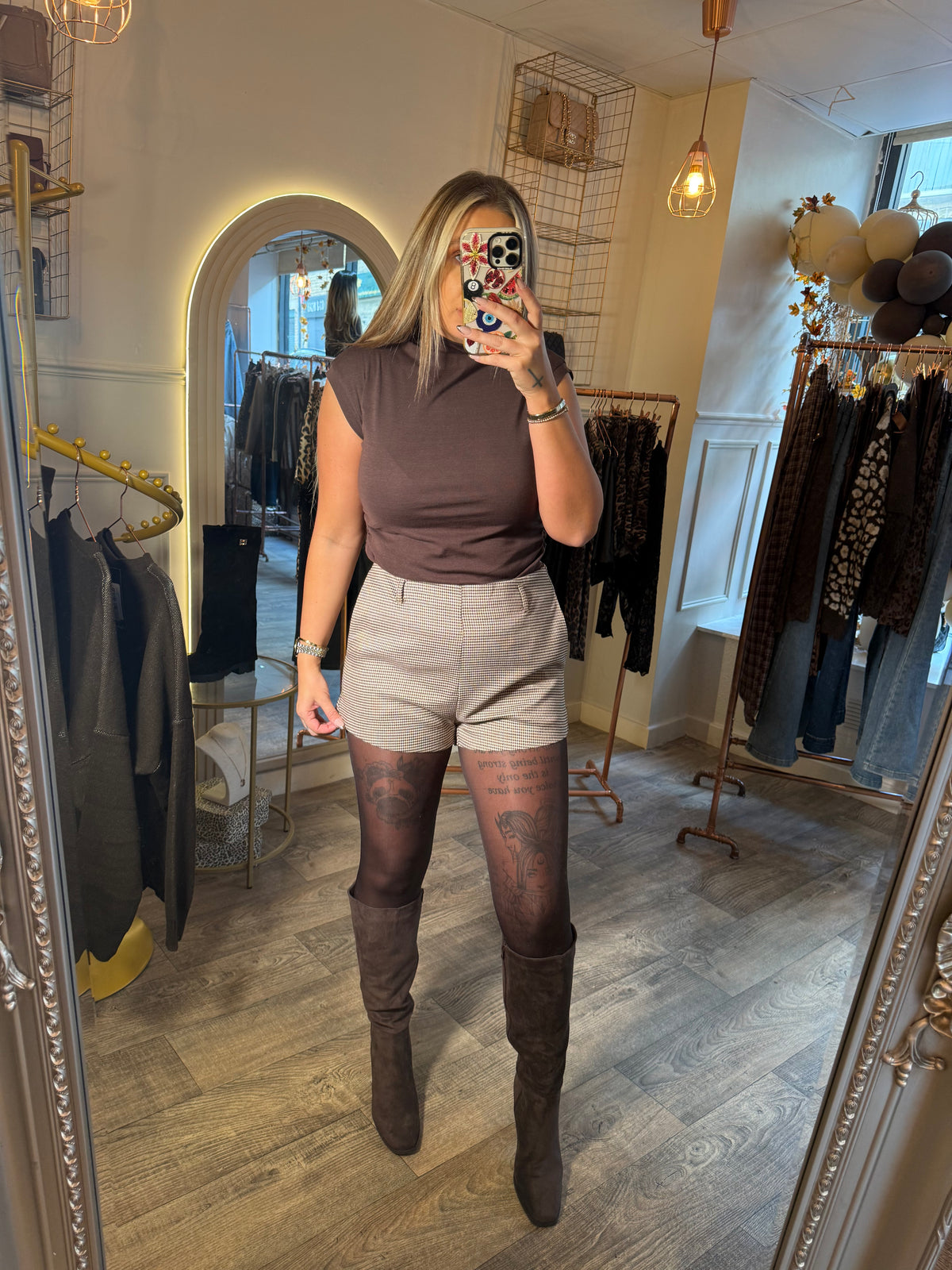 Check Shorts