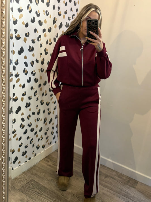 The MAIYA Set Burgundy