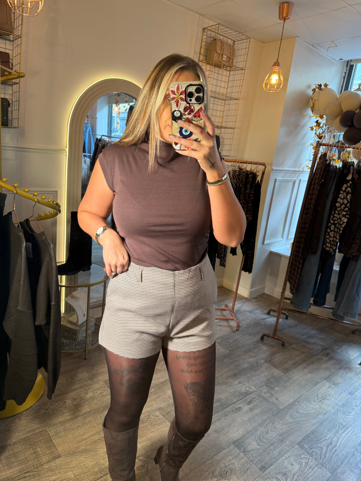 Check Shorts